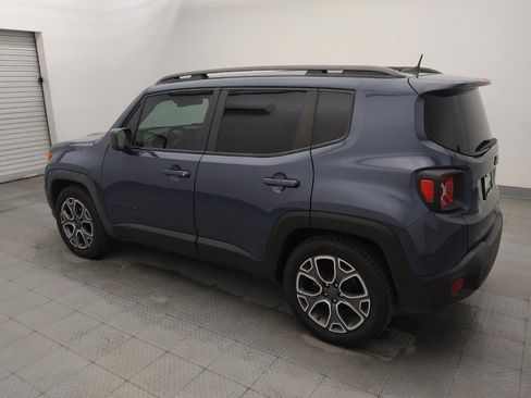Used 2021 Jeep Renegade Latitude FWD image 3