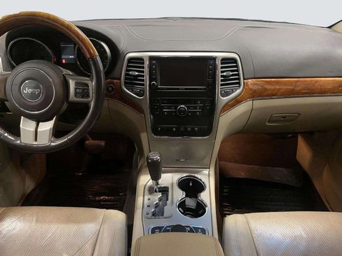 Used 2012 Jeep Grand Cherokee Overland AWD/4WD image 24