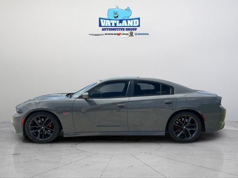 Used 2019 Dodge Charger Scat Pack w/ Plus Group RWD image 2