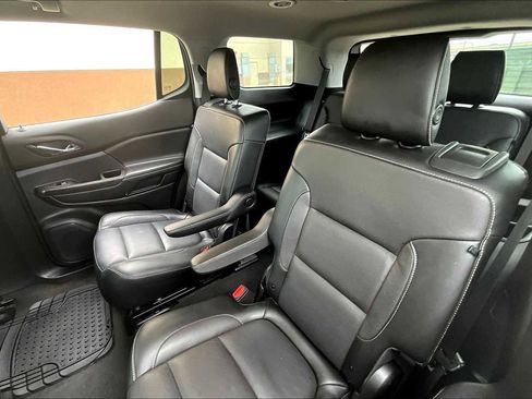 Used 2019 GMC Acadia SLT image 12