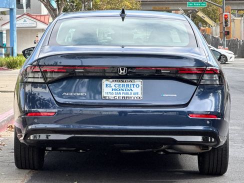 Used 2025 Honda Accord EX-L image 4