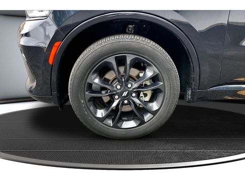 Used 2025 Dodge Durango GT AWD/4WD image 11