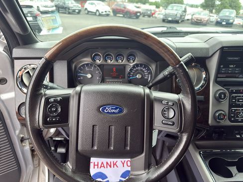 Used 2016 Ford F250 Platinum w/ Platinum Package AWD/4WD image 13