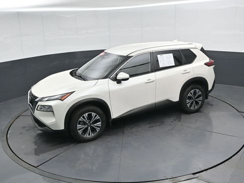 Used 2023 Nissan Rogue SV image 46