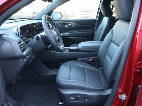 New 2027 Chevrolet Traverse LT w/ Driver Confidence Package AWD/4WD image 5