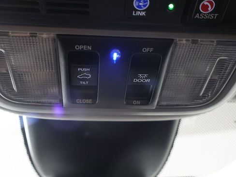 Used 2023 Honda Odyssey Touring image 36