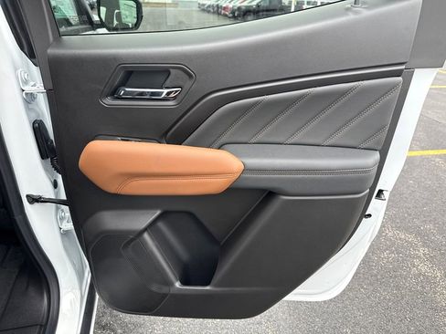 New 2026 GMC Canyon AT4 AWD/4WD image 35