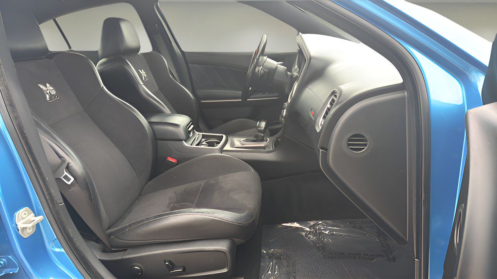 Used 2023 Dodge Charger Scat Pack w/ Plus Group RWD image 7