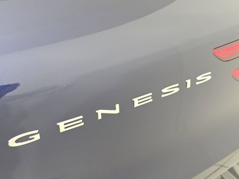 New 2026 Genesis GV70 2.5T Advanced AWD/4WD image 11