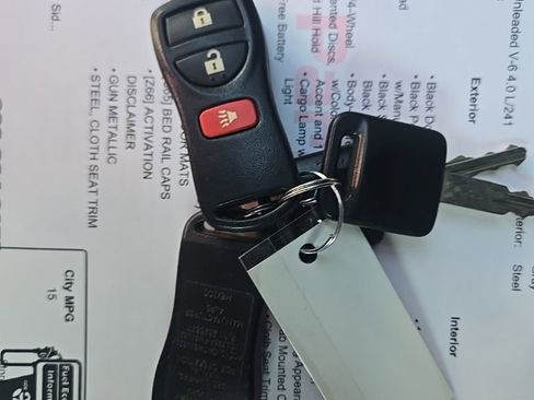 Used 2018 Nissan Frontier SV image 24