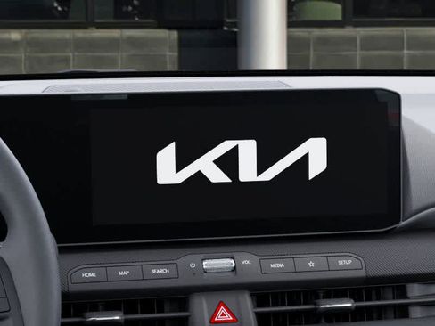 New 2025 Kia K4 LXS image 20