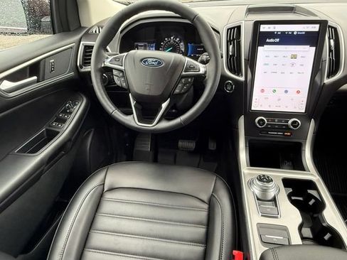 Used 2024 Ford Edge SEL w/ Convenience Package AWD/4WD image 8
