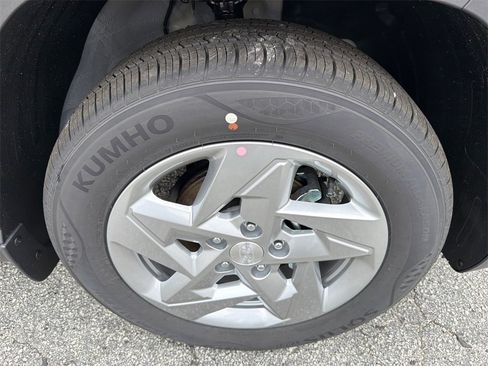 New 2026 Hyundai Kona SE image 12