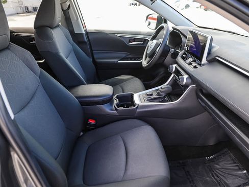 Certified 2025 Toyota RAV4 XLE image 17