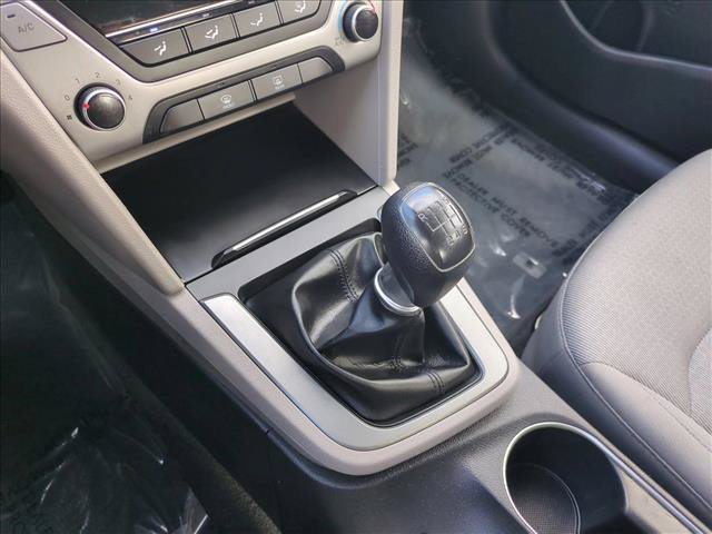 Used 2018 Hyundai Elantra SE FWD image 12