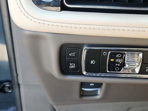 Used 2023 Lincoln Nautilus Reserve w/ Equipment Group 202A AWD/4WD image 26
