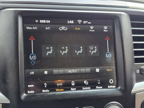 Used 2018 RAM 3500 SLT w/ Luxury Group image 14