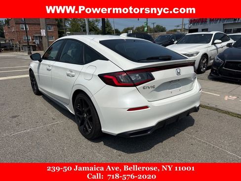 Used 2023 Honda Civic Sport image 3