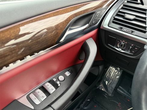 Certified 2023 BMW X3 xDrive30i w/ Premium Package image 28