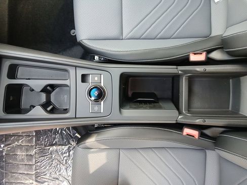 New 2025 Volkswagen Tiguan SE R-Line image 25