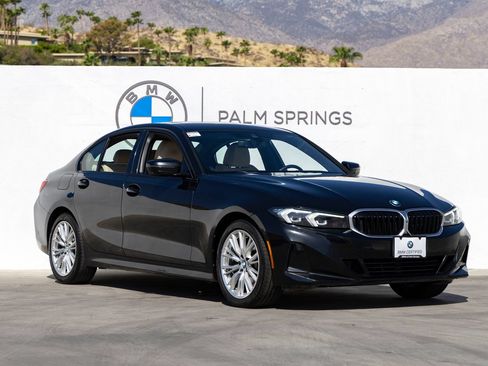 Used 2023 BMW 330i Sedan w/ Parking Assistance Package RWD image 2