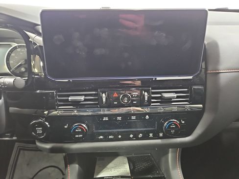 New 2026 Nissan Pathfinder Rock Creek AWD/4WD image 18