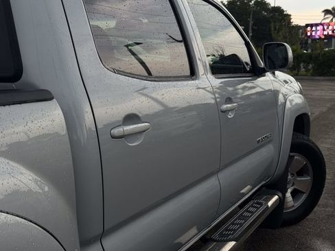 Used 2011 Toyota Tacoma PreRunner w/ TRD Sport Pkg RWD image 8