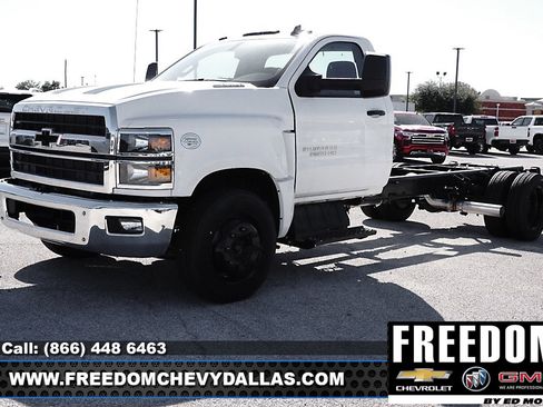 New 2023 Ford F150 LT image 3