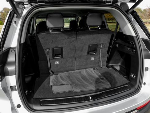 Used 2023 Jeep Grand Cherokee L Limited image 64