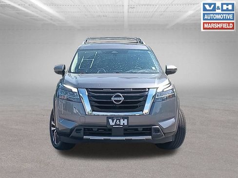 Used 2023 Nissan Pathfinder Platinum AWD/4WD image 33
