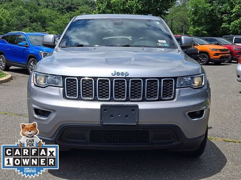 Used 2021 Jeep Grand Cherokee Laredo X AWD/4WD image 2