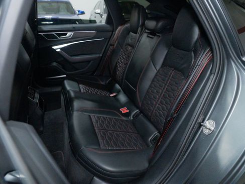 Used 2022 Audi RS 6 image 22