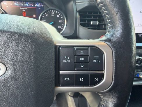 Used 2024 Ford Expedition Max XLT image 27