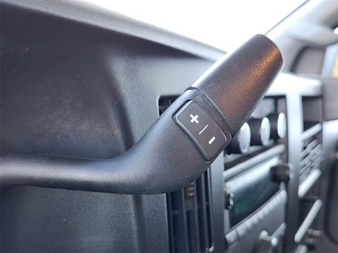 Used 2023 GMC Savana 2500 w/ Driver Convenience Package image 17