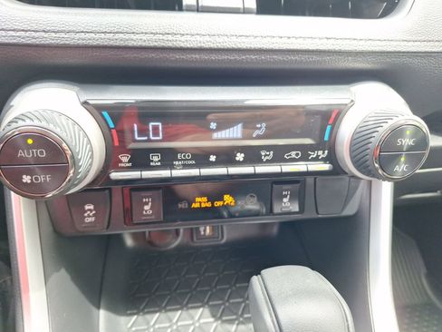 Used 2025 Toyota RAV4 XLE w/ Weather Package AWD/4WD image 26