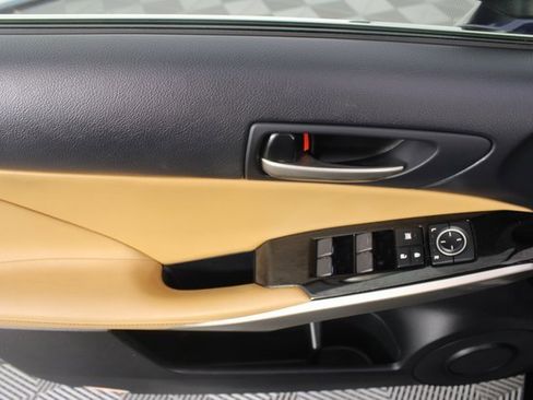 Used 2017 Lexus IS 300 AWD image 14