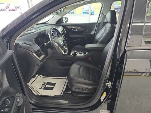 Used 2024 GMC Terrain Denali w/ Denali Premium Package AWD/4WD image 13