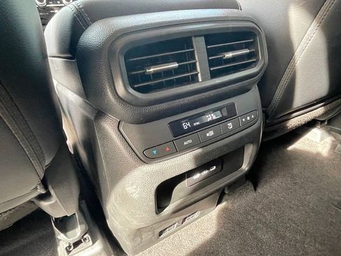 Used 2025 Honda Pilot EX-L image 27