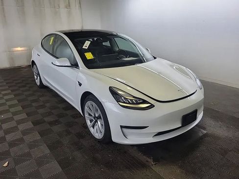 Used 2021 Tesla Model 3 Long Range image 2