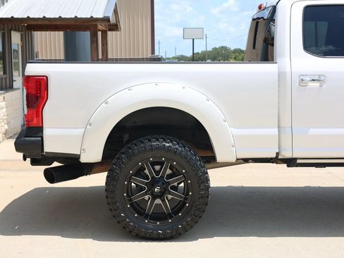 Used 2018 Ford F250 King Ranch w/ King Ranch Ultimate Package AWD/4WD image 14