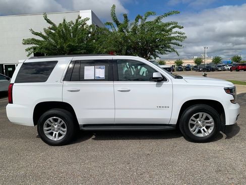Used 2019 Chevrolet Tahoe LT RWD image 2