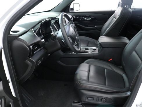 Used 2023 Chevrolet Traverse RS image 24