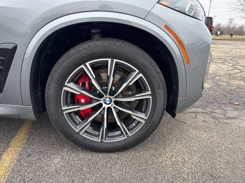 Used 2025 BMW X5 M60i w/ Executive Package image 4