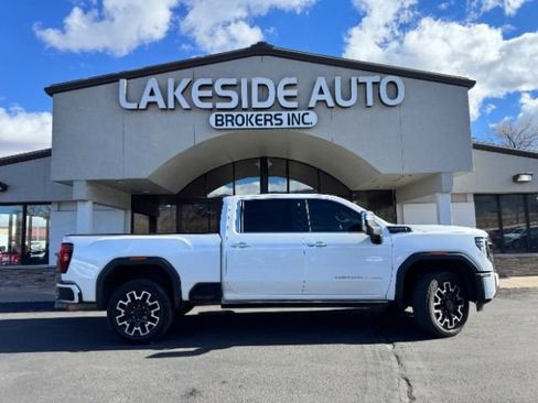 Used 2024 GMC Sierra 2500 Denali Ultimate image 10