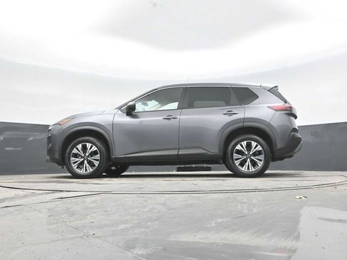 Used 2023 Nissan Rogue SV image 41