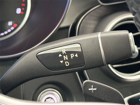 Used 2021 Mercedes-Benz GLC 300 image 26