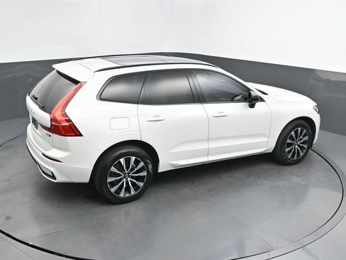 Certified 2024 Volvo XC60 B5 Plus w/ Protection Package Premier AWD/4WD image 24