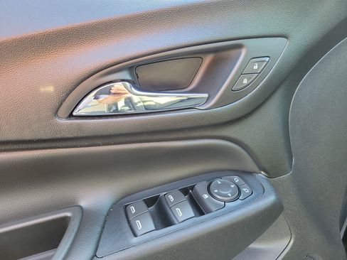 Used 2020 Chevrolet Equinox LT AWD/4WD image 22