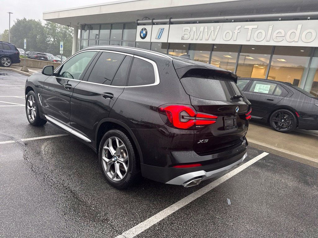 Used 2024 BMW X3 xDrive30i w/ Convenience Package AWD/4WD image 5