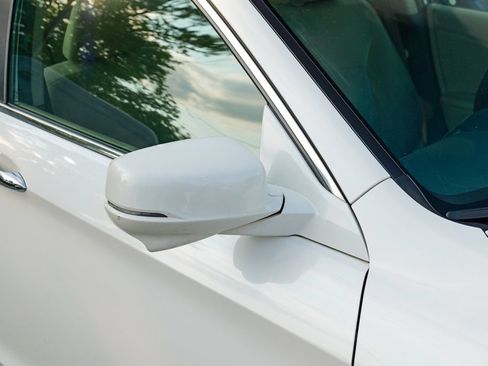 Used 2016 Honda Accord EX image 10